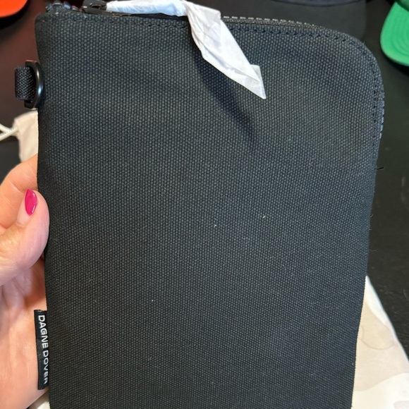 NWT Dagne Dover Essentials Pouch - Picture 4 of 6